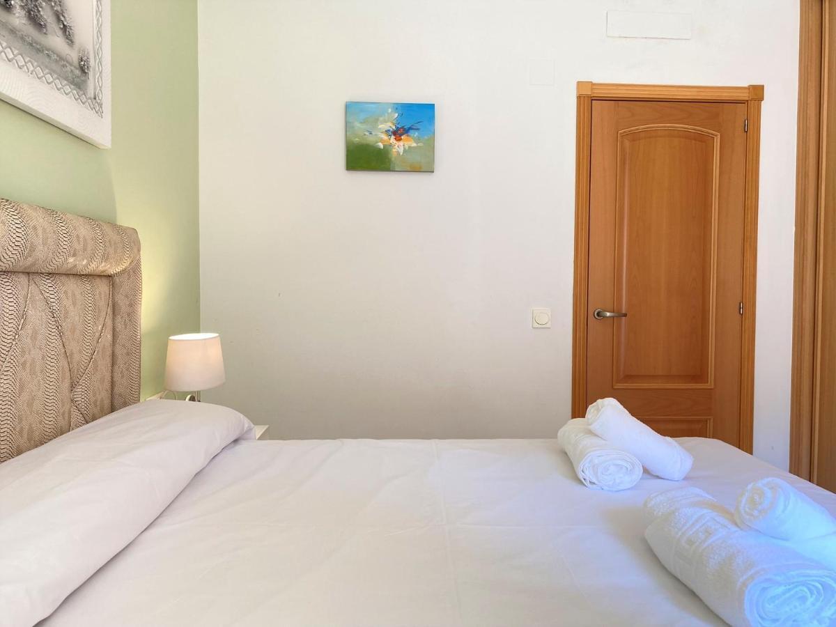 Triton Apartments Casasol Nerja Luaran gambar