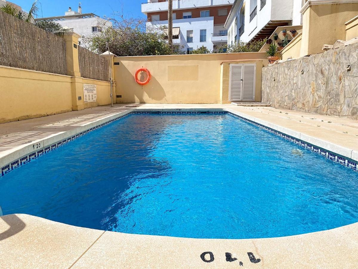Triton Apartments Casasol Nerja Luaran gambar